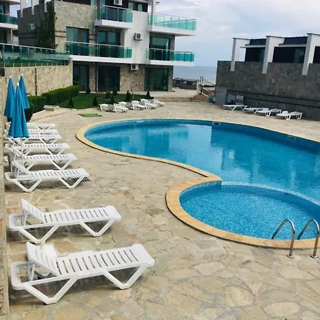 Panoramic Sea View With Pool Apartament